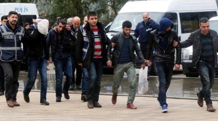 Uyuşturucu Satıcılarına Operasyon: 5 G&ouml;zaltı