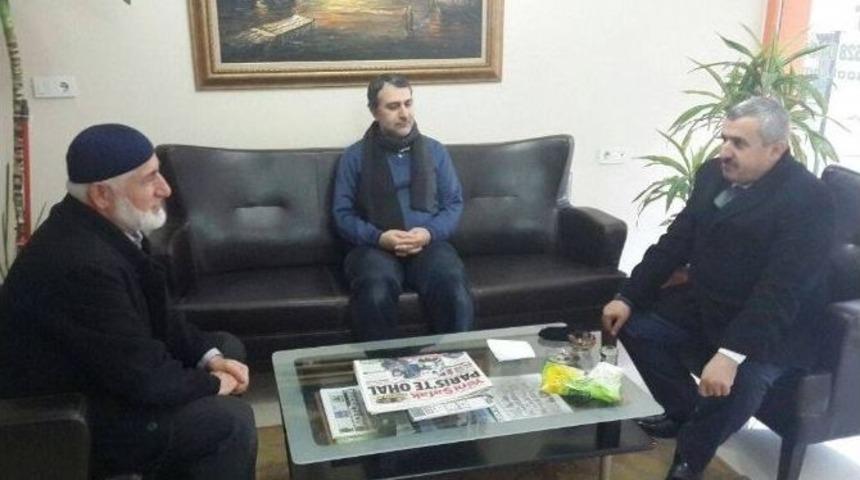 Başkan Baran, Umreden D&ouml;nen Vatandaşları Ziyaret Etti