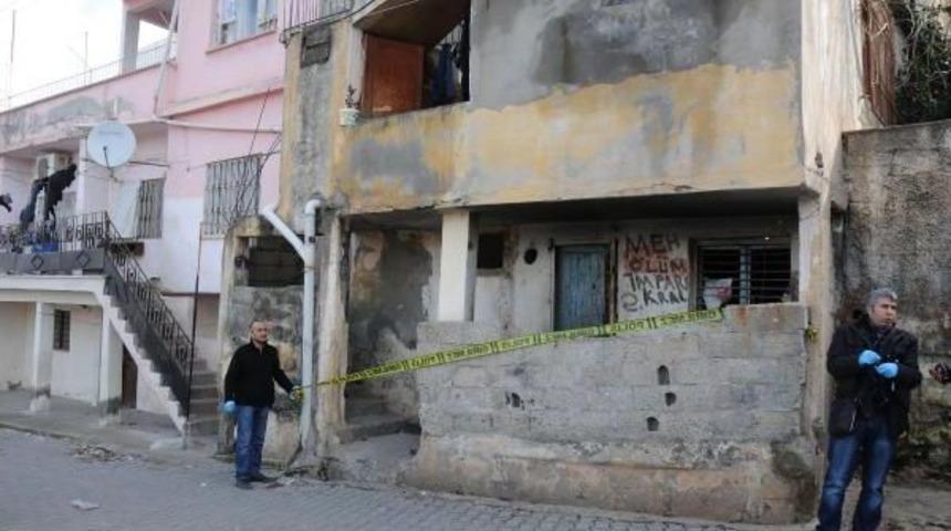 İskenderun'da Evinde Donarak &Ouml;ld&uuml;