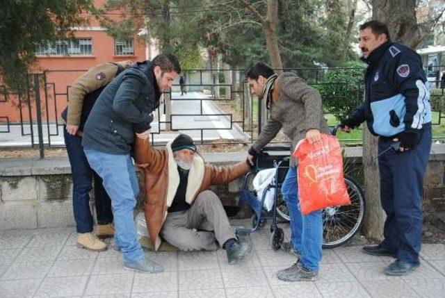 Şanlıurfa’Da Dilenen Suriyeliler, Gaziantep’Teki Kamplara Gönderildi