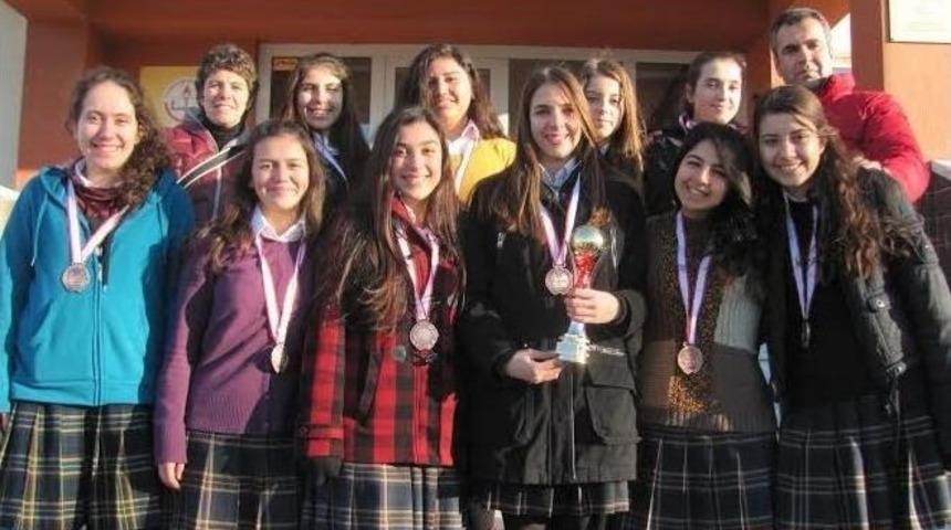 Ahmet Altan Anadolu Lisesi İl D&ouml;rd&uuml;nc&uuml;s&uuml; Oldu