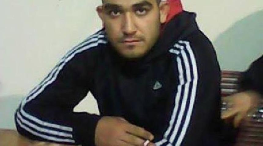 Askerden Izne Geldi, Hurda Toplarken &Ouml;ld&uuml;