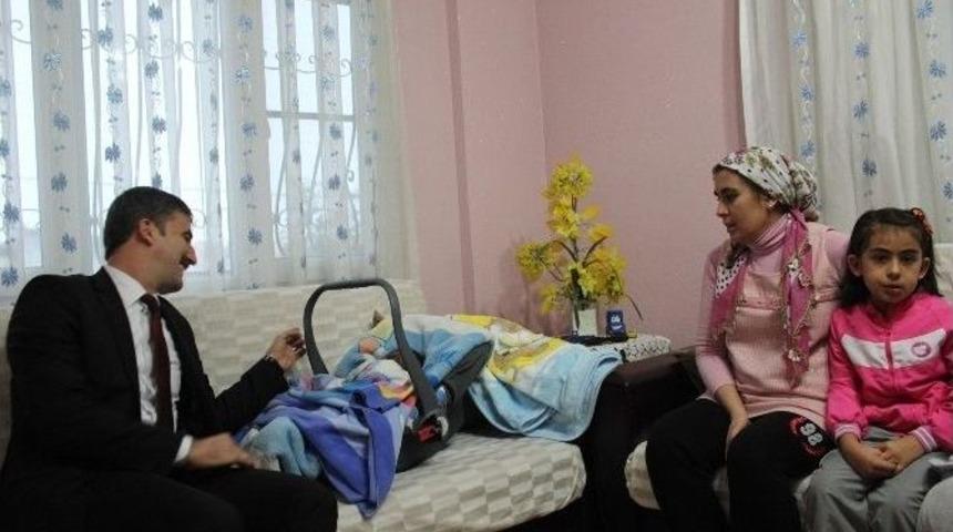 Turgutlu Belediyesi&rsquo;nden Yusuf Bebeğe Yardım Eli