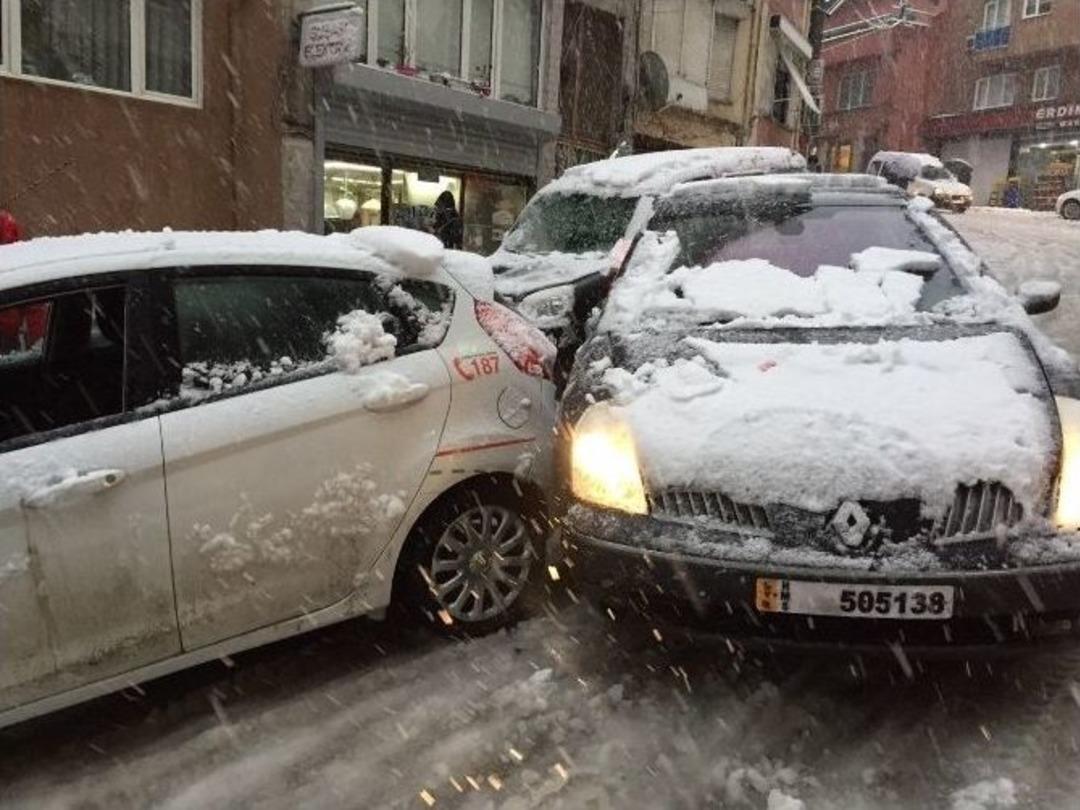 (&ouml;zel Haber) Kar Yağışı Bursa Trafiği&rsquo;ni Kilitledi