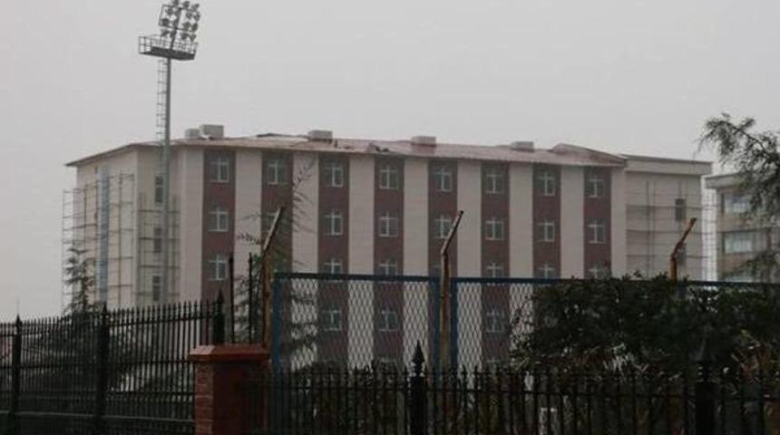 Şiddetli R&uuml;zgar Ile Yağmur Denizli'yi Olumsuz Etkiliyor