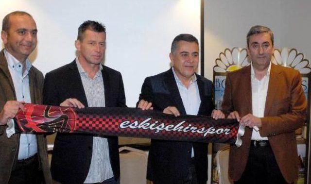 Eskişehirspor, Skibbe Ile Sözleşme Imzaladı