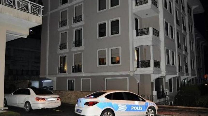 Avukat Başından Vurulmuş Halde Bulundu