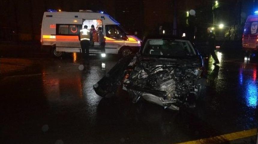 Başkent&rsquo;te Trafik Kazası: 3 Yaralı