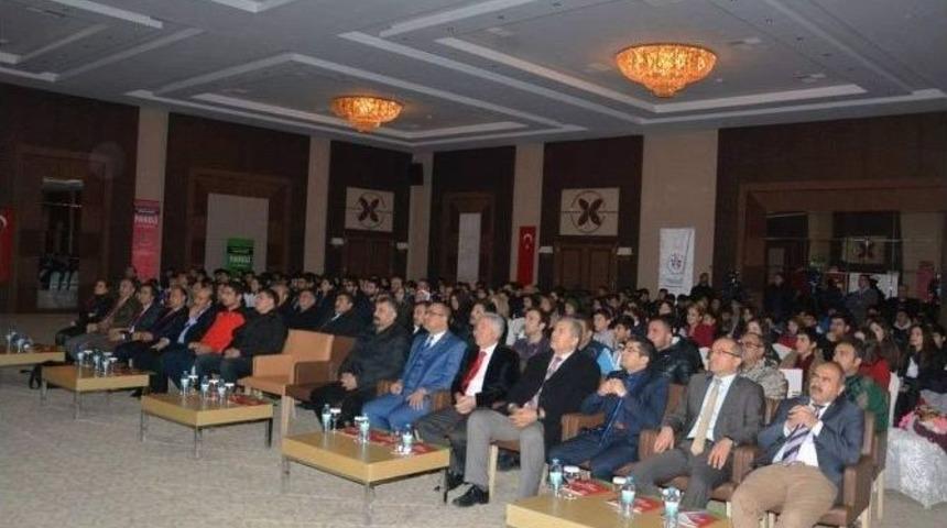 Kırşehir&rsquo;de Sporun Gelişim Paneli D&uuml;zenlendi