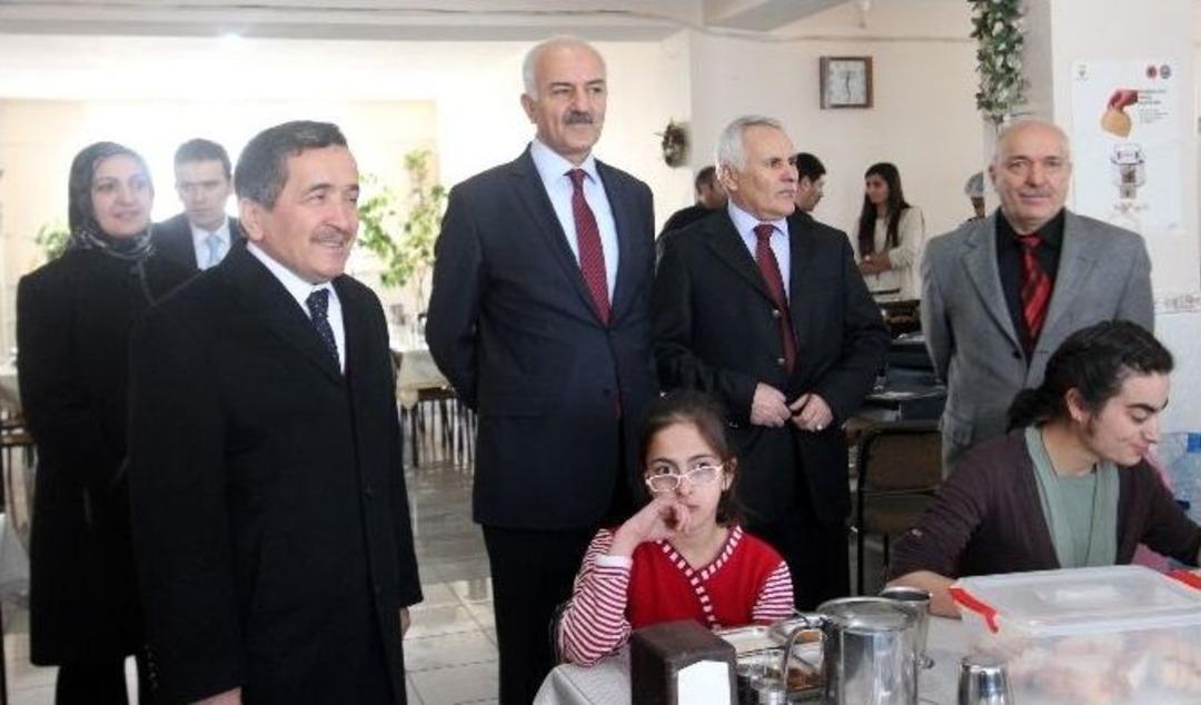 B&uuml;y&uuml;kşehir, Engelli &Ouml;ğrencileri Sevindirdi