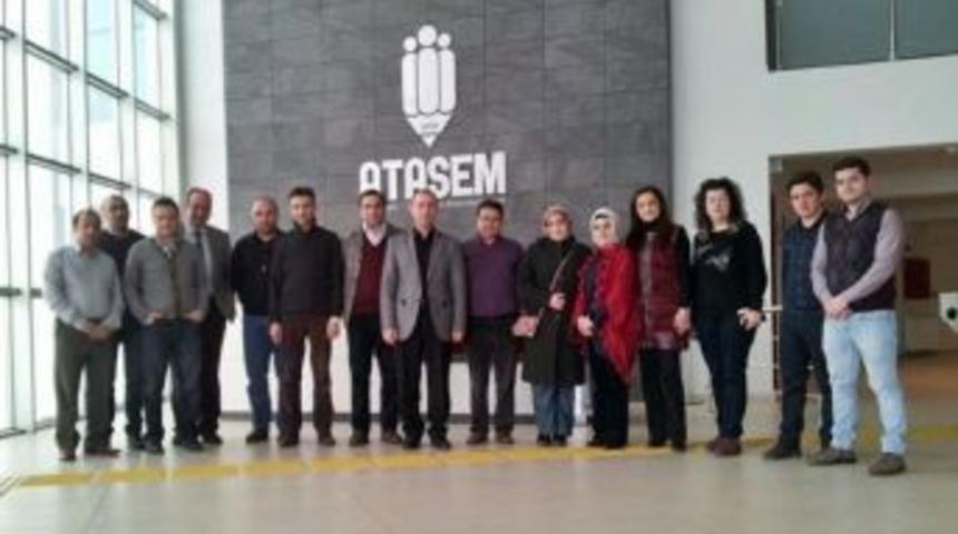 Final &Ouml;ğretmenleri Atat&uuml;rk &Uuml;niversitesi&rsquo;ndeki Eğitim Ko&ccedil;luğu Programı&rsquo;na Katıldı
