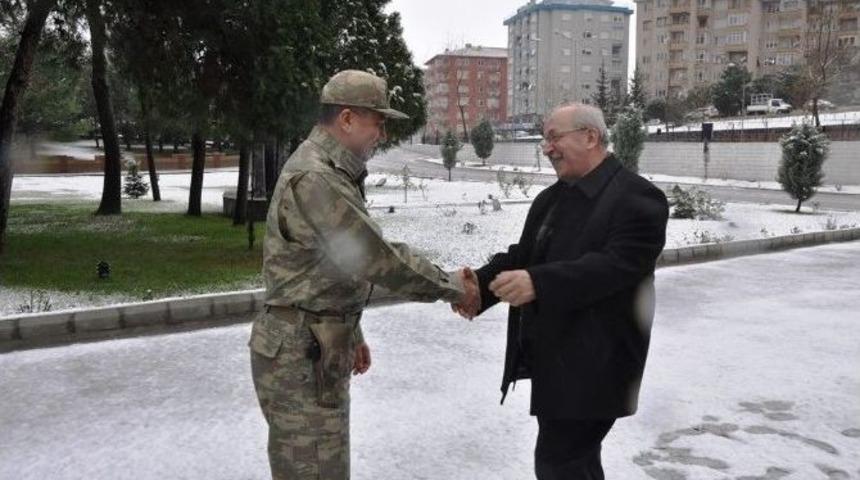 Tekirdağ B&uuml;y&uuml;kşehir Belediye Başkanı Kadir Albayrak 8. Mekanize Tugay Komutanlığını Ziyaret Etti