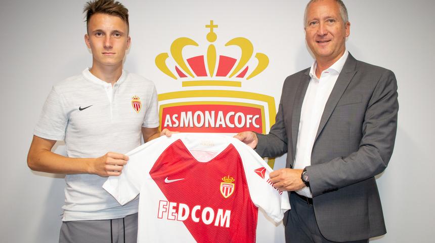 Monaco Aleksandr Golovin ile 5 yıllık sözleşme imzaladı!