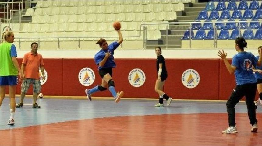 Hentbol Bayanlar S&uuml;per Ligi