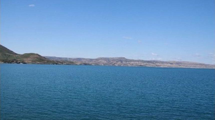 Kartalkaya Barajı&rsquo;nın Y&uuml;zde 52&rsquo;si Doldu