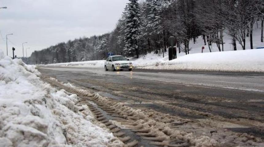 Bolu Dağı'nda Kar Durdu, Yollar Temizlendi