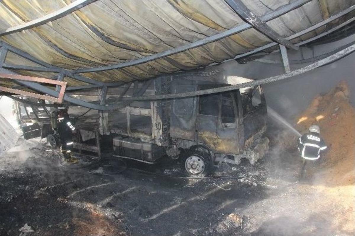 Adana&rsquo;da Korkutan Yangın