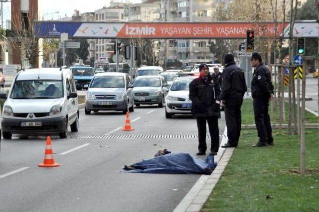 Hastaneye Giderken Otomobil Altında Öldü