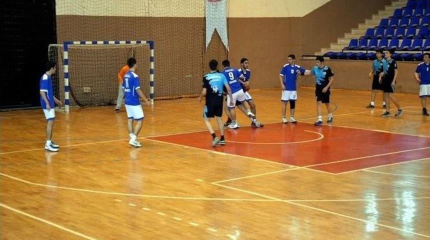 Hentbol Gen&ccedil; Erkekler İl Birincisi Belli Oldu