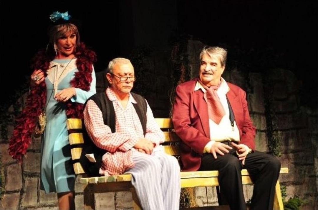 Tiyatronun Geliri &Ouml;ğrencilere