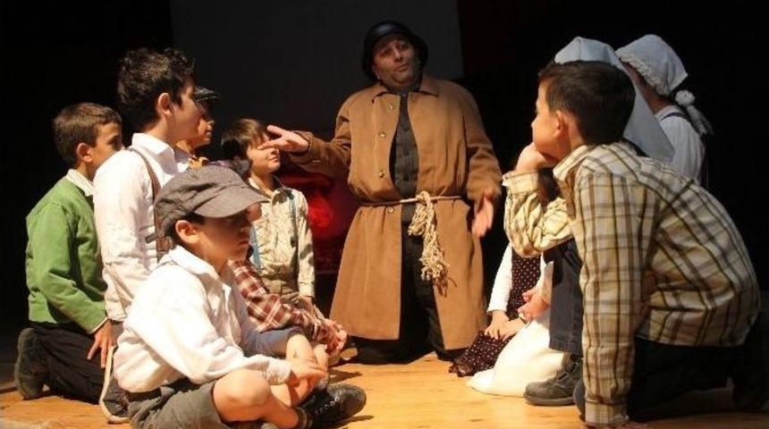 Gaziemir Sahnesinde &rsquo;&rsquo;barış&rsquo;&rsquo; R&uuml;zgarları