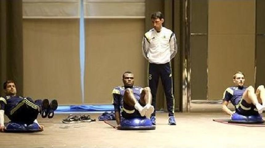 Fenerbah&ccedil;e G&uuml;n&uuml;n Ilk &Ccedil;alışmasını Yaptı