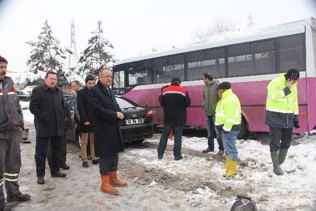 Şehre Su Veren Şebeke Patladı