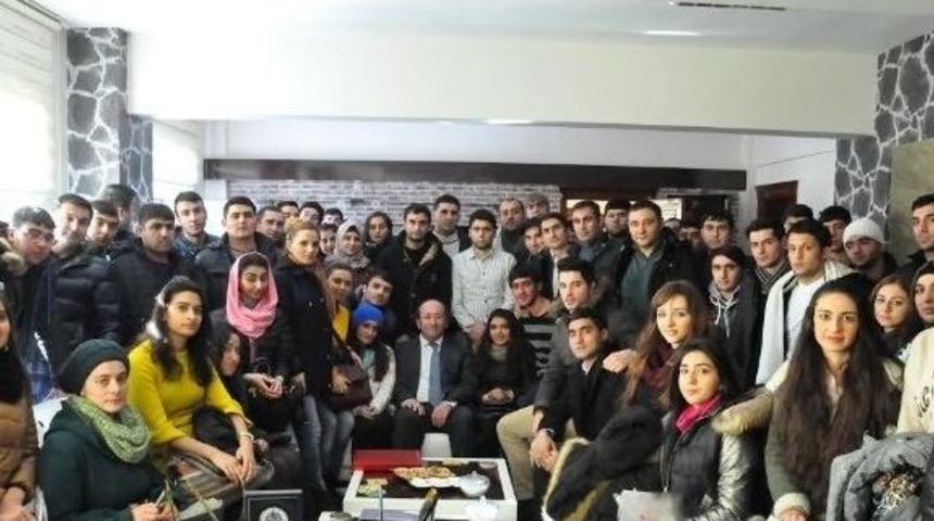 Atat&uuml;rk &Uuml;niversitesi A&ccedil;ık&ouml;ğretim Fak&uuml;ltesi Kapsamlı Yarıyıl Sonu Sınavıyla Bir Başarıya Daha İmza Attı