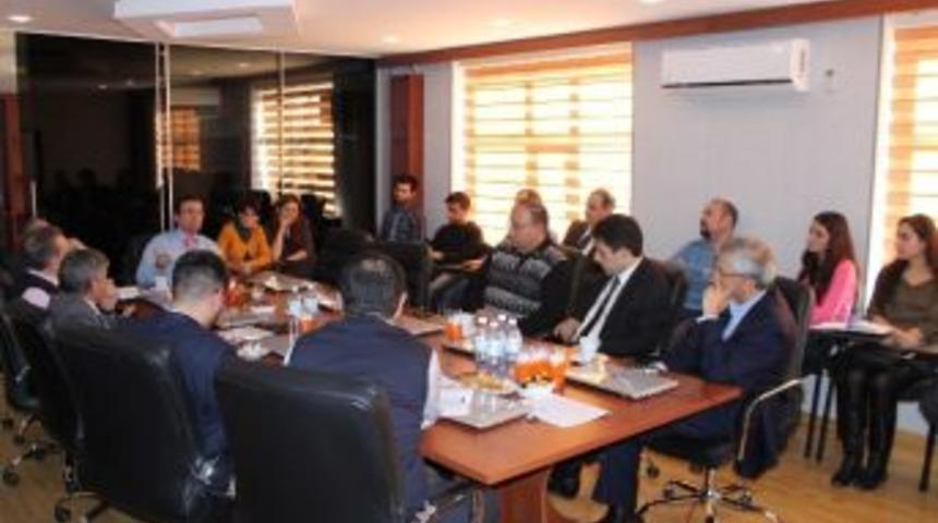 Hazar &Uuml;niversitesi T&uuml;rk D&uuml;nyası Araştırma Merkezi&rsquo;nde İlk Akademik Seminer D&uuml;zenlendi