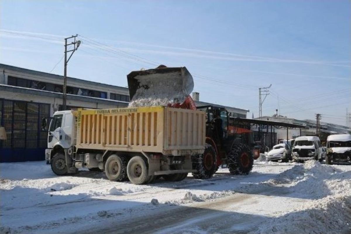 Tuşba Belediyesi&rsquo;nden Karla M&uuml;cadele Seferberliği