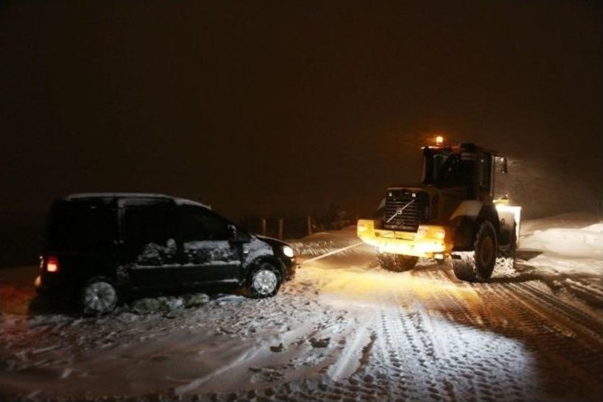 Mahsur Kalan K&ouml;y İmamı Ve Arkadaşı 5 Saat Sonra Kurtarıldı