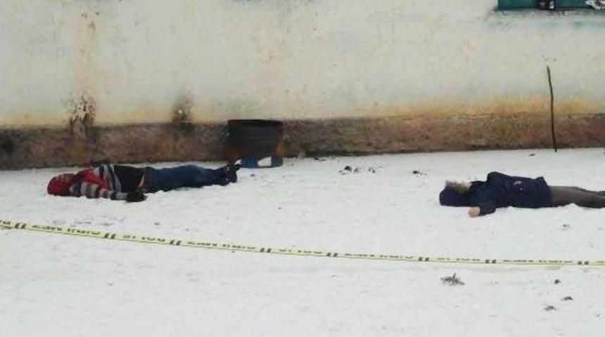 Birlikte Alkol Aldığı 2 Kişiyi &Ouml;ld&uuml;ren Zanlı Tutuklandı