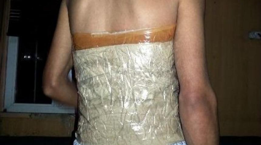 V&uuml;cutlarına Sarılı D&ouml;rt Kilo Eroin Ele Ge&ccedil;irildi