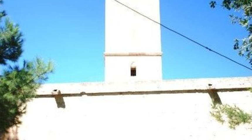 Caferi Tayyar T&uuml;rbesi&rsquo;ne G&uuml;venlik Kamerası