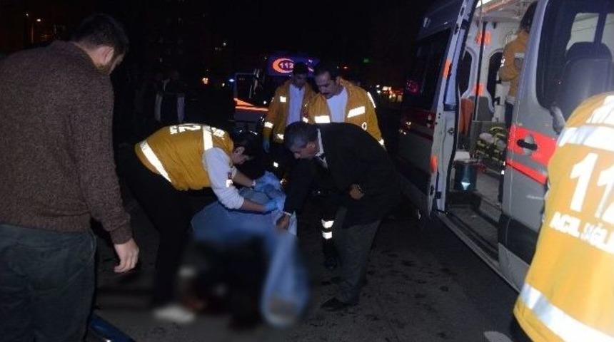 Mersin&rsquo;de Feci Kaza; 1 &Ouml;l&uuml; 2 Yaralı