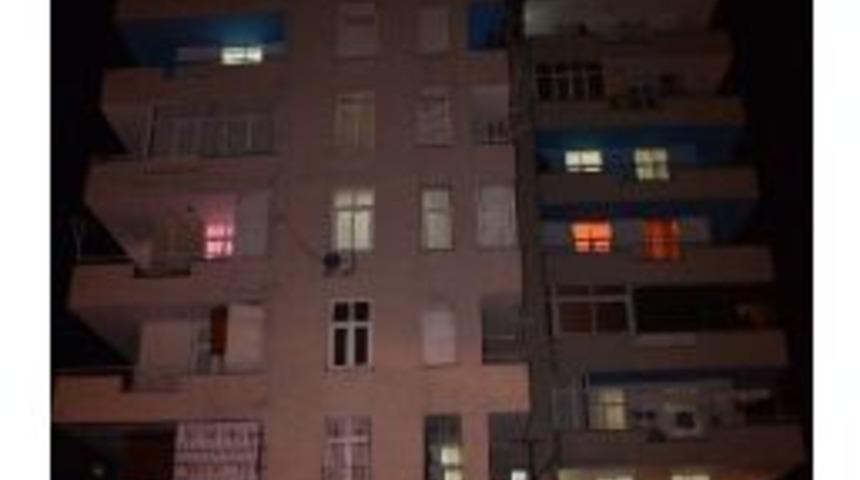 İşsizlikten Bunalıma Girdi İntihar Etti