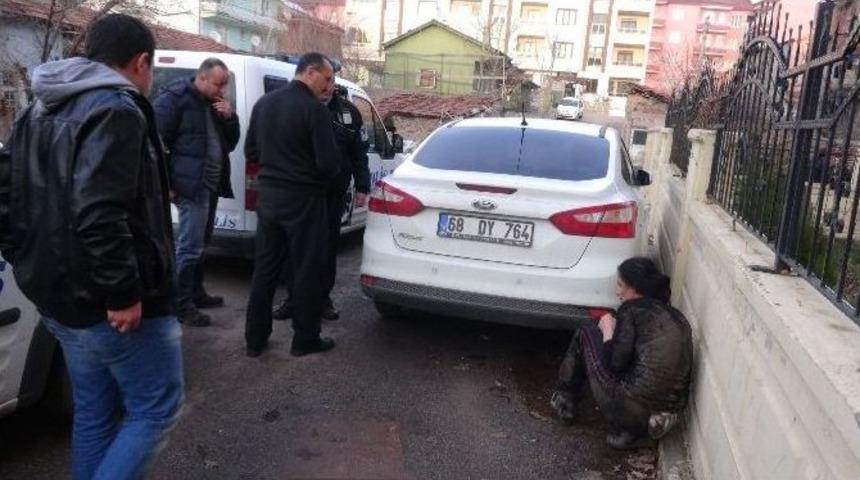 Halı &Ccedil;ırpma Kavgası Karakolda Bitti