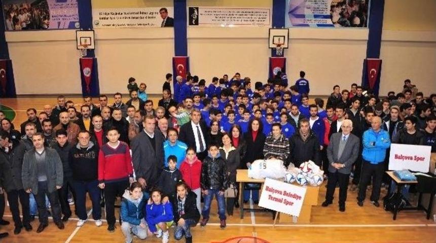 Bal&ccedil;ova&rsquo;da Amat&ouml;r Spora Tam Destek