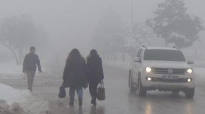 Bolu Merkezinde G&ouml;z G&ouml;z&uuml; G&ouml;rmedi