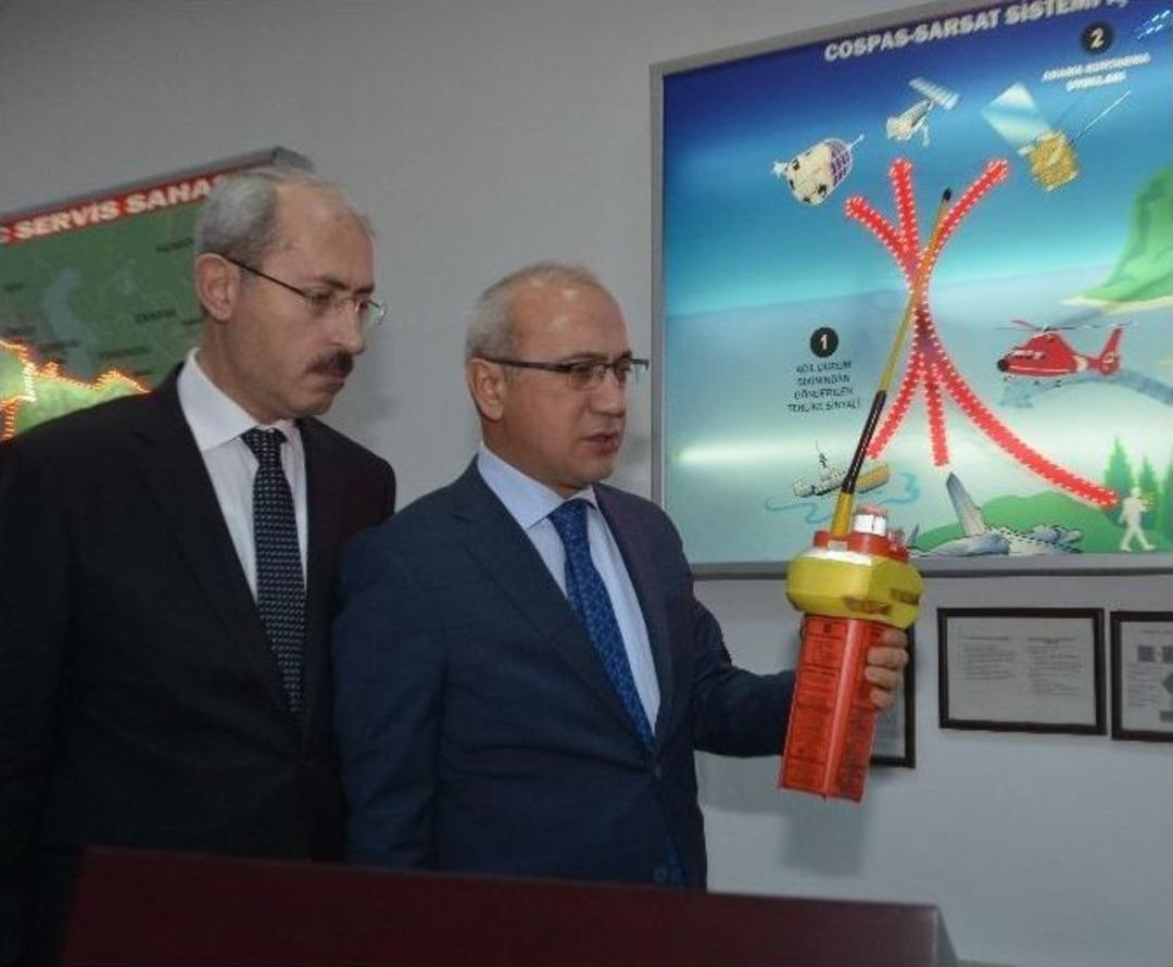 Bakan Elvan, Gemi Yangınına Anında M&uuml;dahale Etti