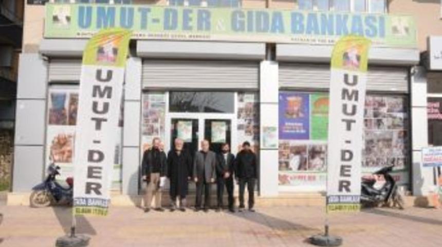 Umut-der&rsquo;den 7 Bin 104 Aileye 924 Bin Liralık Yardım