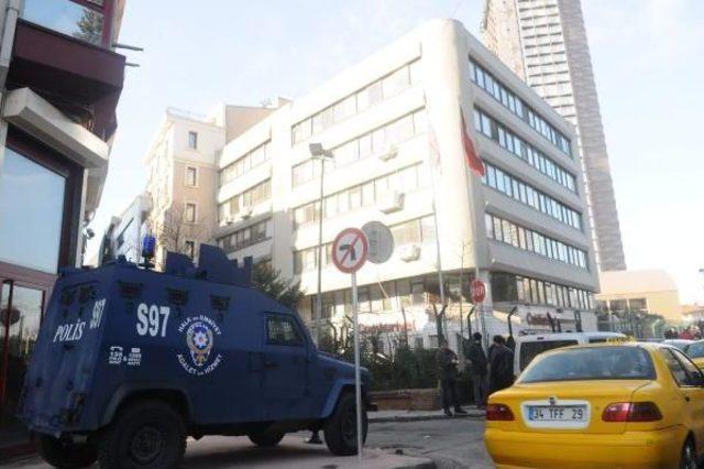 Cumhuriyet Gazetesi Yazarı Bursalı" Derginin Kapağının Basılmaması Doğru Bir Karar" 2