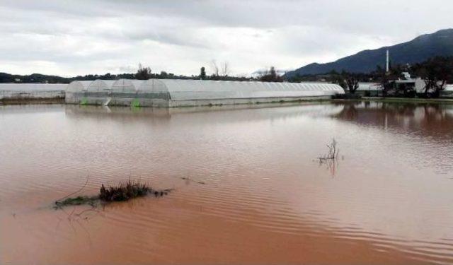 Seydikemer de Mahalle Sakinleri Evlerine D&ouml;nd&uuml; 2