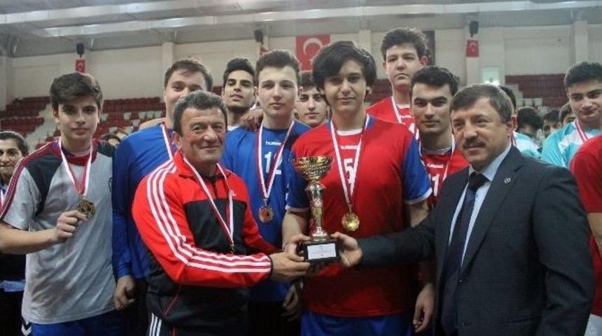 Yalova&rsquo;nın Hentboldaki Şampiyonları Belirlendi