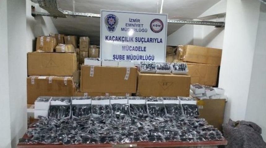 G&uuml;mr&uuml;k Ka&ccedil;ağı G&ouml;zl&uuml;k Ve Kozmetik &Uuml;r&uuml;nler Ele Ge&ccedil;irildi