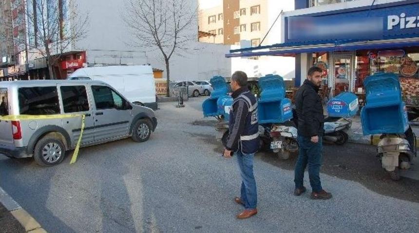 Banka Yakınlarına Bırakılan Valiz Bomba Paniği Yaşattı