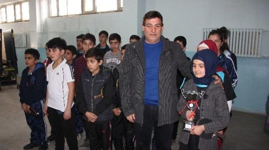 Masa Tenisi M&uuml;sabakaları Sone Erdi