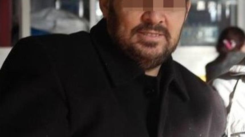 Boşanma Aşamasındaki Eşini Ayağından Vurup Ka&ccedil;tı