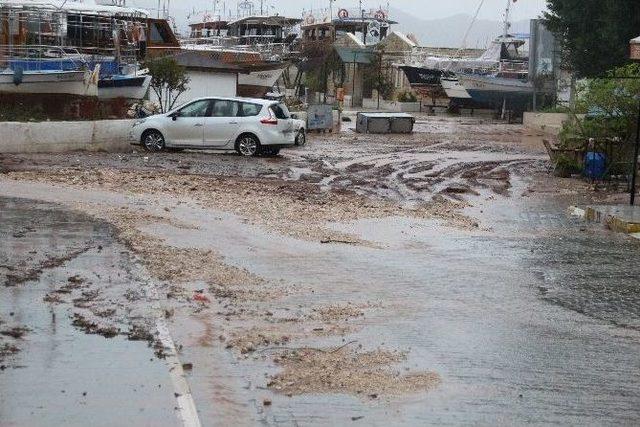 20 Yıl Sonra Çağladı Ama Araçları Toprağa Gömdü