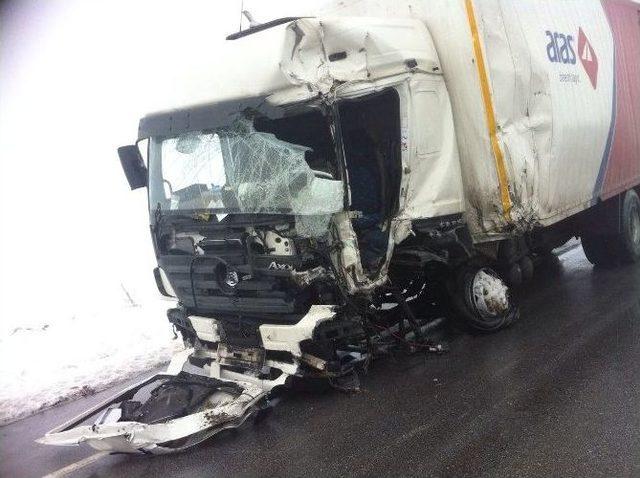 Mahmudiye Karayolunda Trafik Kazası 1